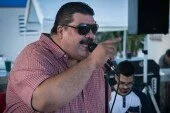 El salsero Maelo Ruiz denuncia que fanática le robó “parte” de su intimidad
